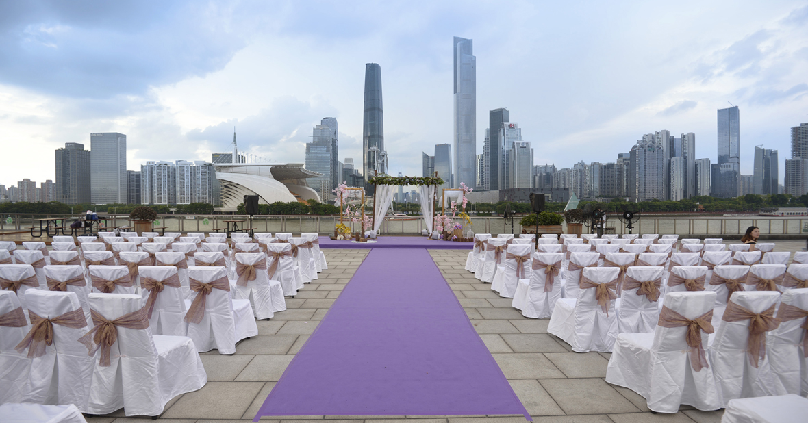2/F Outdoor Plaza